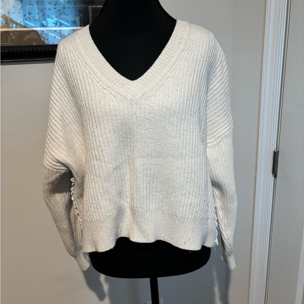 Elegant V-Neck Sweater in Cream